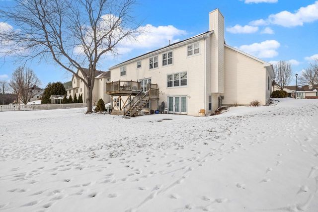453 Deerwood COURT, Grafton, WI 53024