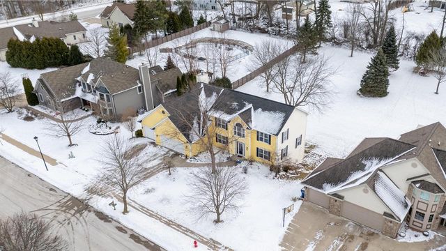 453 Deerwood COURT, Grafton, WI 53024