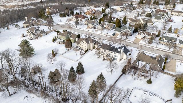 453 Deerwood COURT, Grafton, WI 53024