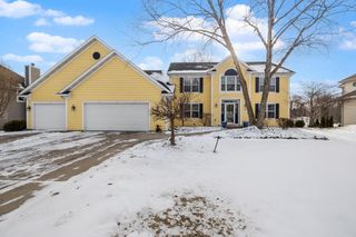 453 Deerwood COURT, Grafton, WI 53024