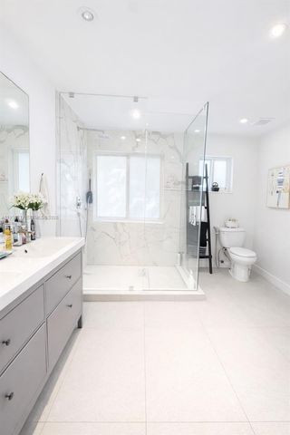 16308 SW 83rd Ln, Miami, FL 33193