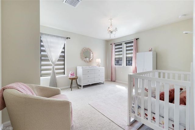 10427 VENTANA LN, Naples, FL 34120