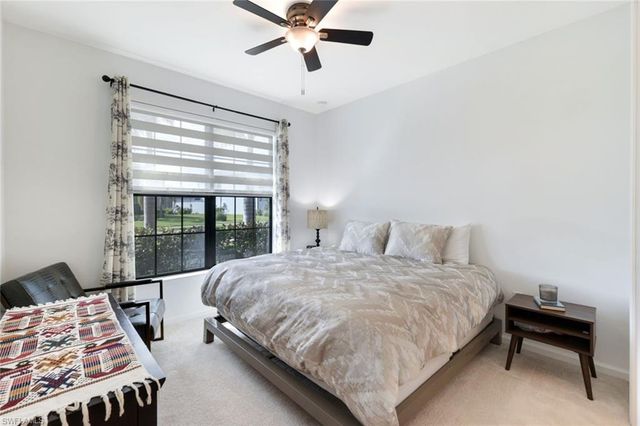 10427 VENTANA LN, Naples, FL 34120