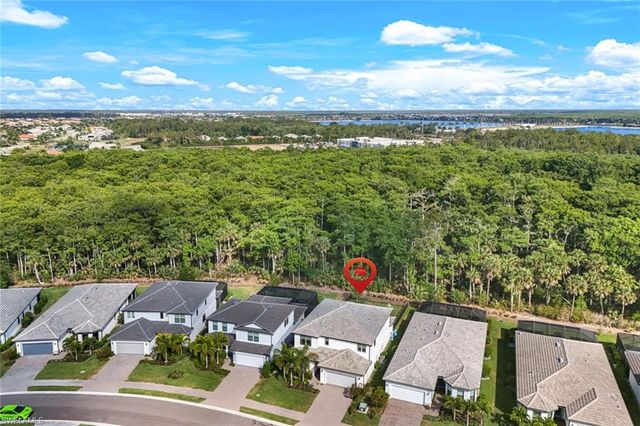 10427 VENTANA LN, Naples, FL 34120