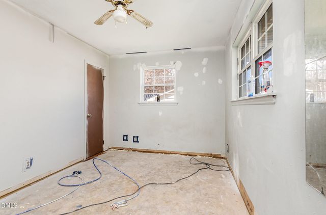 626 Shannon Drive, Chapel Hill, NC 27516