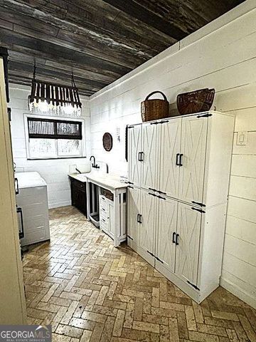 65 Maude White Road, Kingston, GA 30145