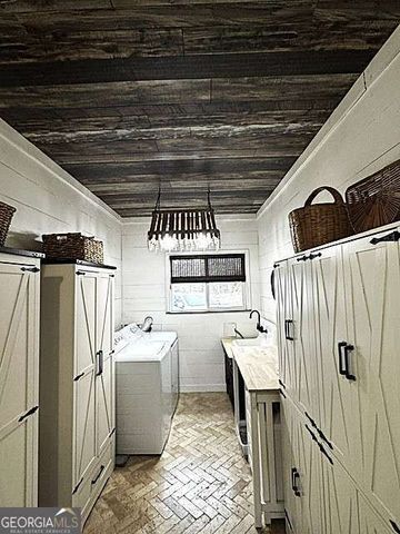 65 Maude White Road, Kingston, GA 30145