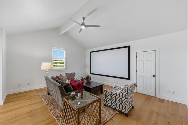 743 Drifting Wind RUN, Dripping Springs, TX 78620