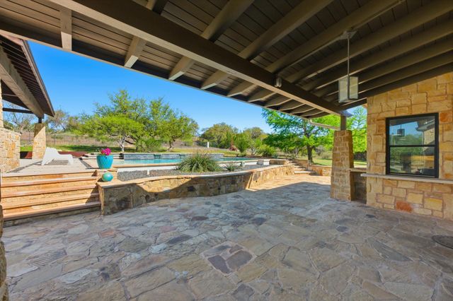 743 Drifting Wind RUN, Dripping Springs, TX 78620