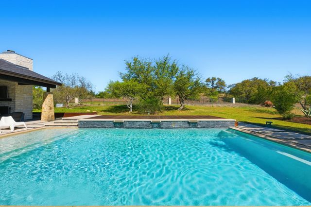 743 Drifting Wind RUN, Dripping Springs, TX 78620