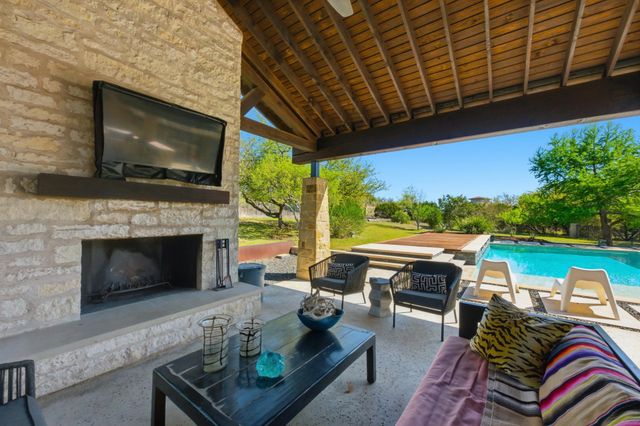 743 Drifting Wind RUN, Dripping Springs, TX 78620