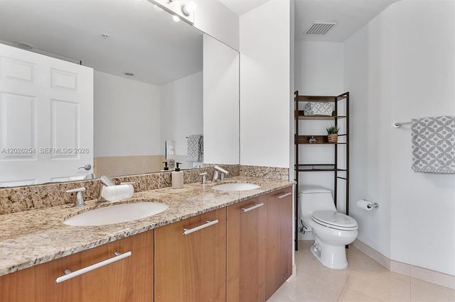 2704 NE 184th Ter, Aventura, FL 33160