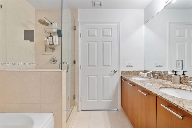 2704 NE 184th Ter, Aventura, FL 33160