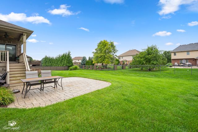 2837 Taylor Glen Drive, New Lenox, IL 60451