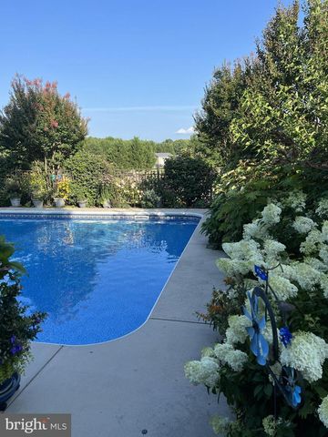 7825-4 DAM NUMBER 4 RD, Williamsport, MD 21795