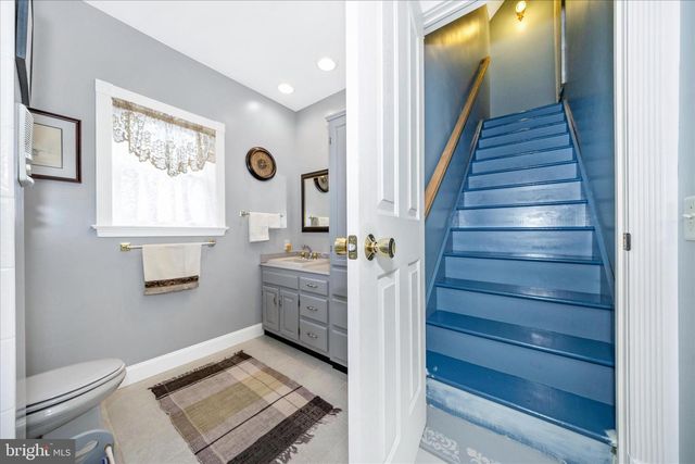 7825-4 DAM NUMBER 4 RD, Williamsport, MD 21795