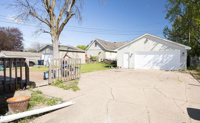 541 Hoyt Avenue E, Saint Paul, MN 55130