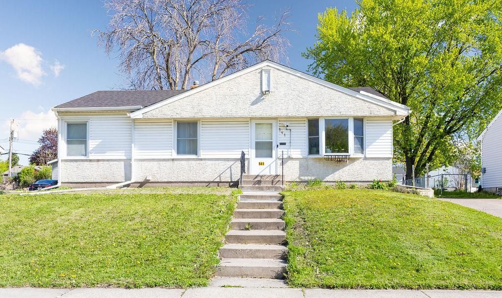 541 Hoyt Avenue E, Saint Paul, MN 55130