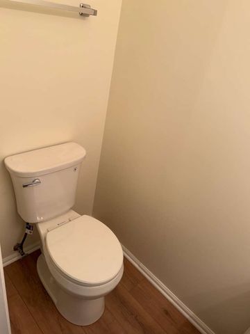 1640 HILTON HEAD Drive 1640, Naperville, IL 60563