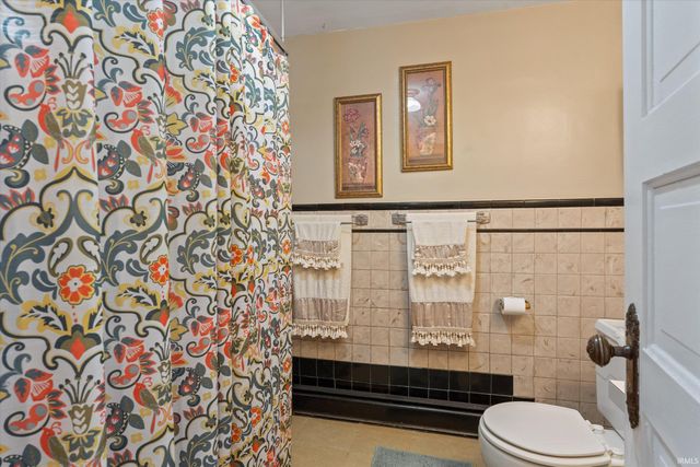 2517 Erskine Boulevard, South Bend, IN 46614