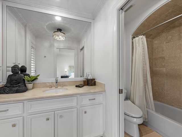 2008 Hazard Street, Houston, TX 77019
