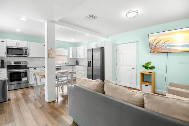 1613 N MARTIN LUTHER KING JR AVENUE, Clearwater, FL 33755