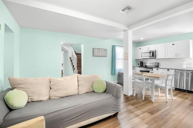 1613 N MARTIN LUTHER KING JR AVENUE, Clearwater, FL 33755