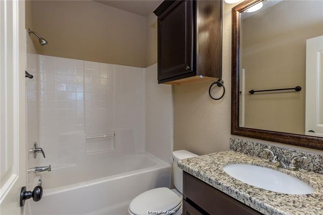 118 Kimber Lane, College Station, TX 77845