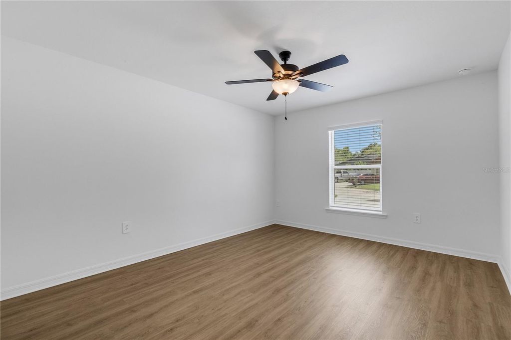 Image 16 of property listing at 902 / 904 CAPTIVA POINT, Lakeland, FL 33801