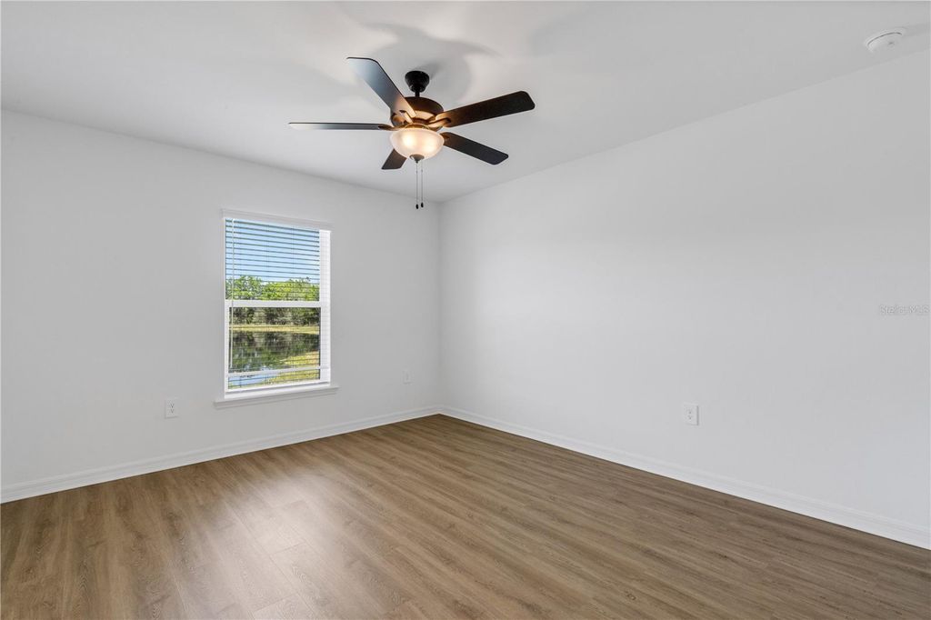 Image 21 of property listing at 902 / 904 CAPTIVA POINT, Lakeland, FL 33801