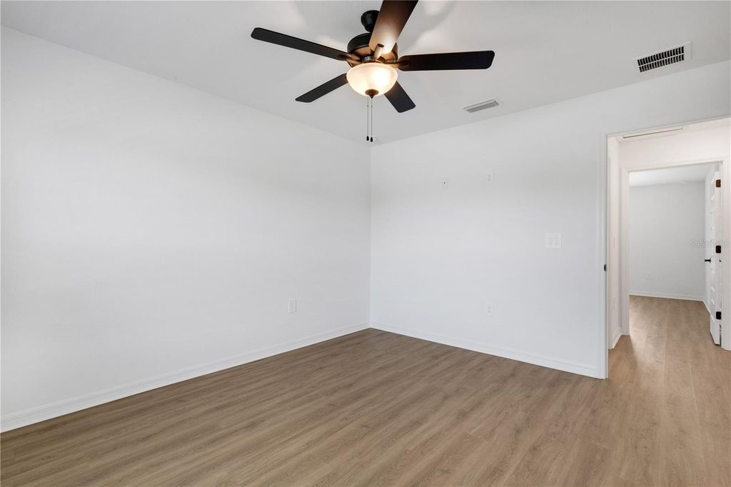 Image 22 of property listing at 902 / 904 CAPTIVA POINT, Lakeland, FL 33801