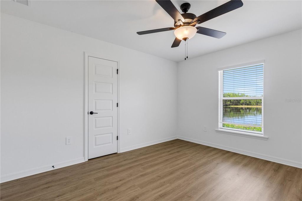 Image 24 of property listing at 902 / 904 CAPTIVA POINT, Lakeland, FL 33801