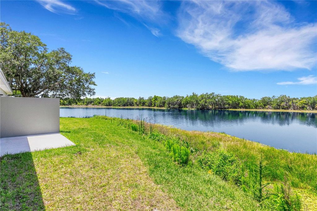 Image 25 of property listing at 902 / 904 CAPTIVA POINT, Lakeland, FL 33801