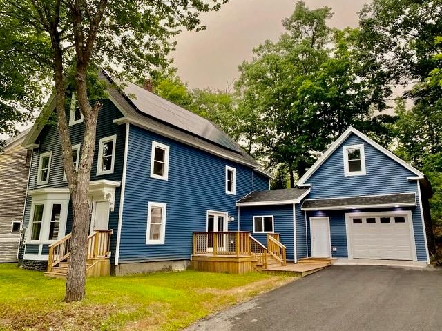 44 Lone Star Avenue, Farmington, NH 03835