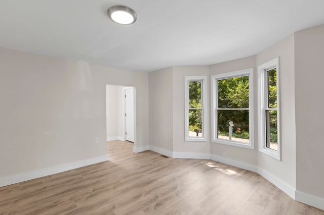 44 Lone Star Avenue, Farmington, NH 03835