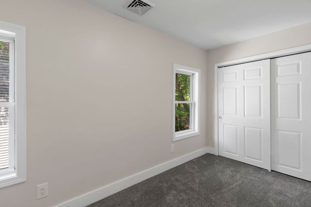 44 Lone Star Avenue, Farmington, NH 03835