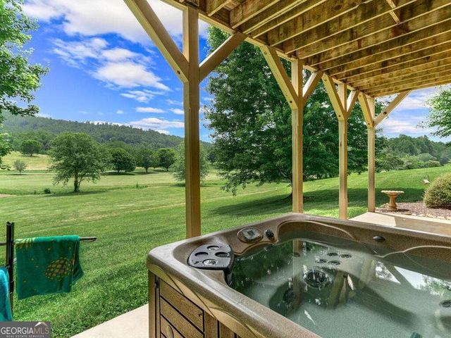 115 Country Club View, Hayesville, NC 28904