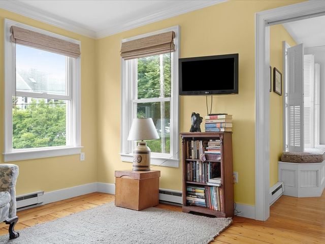 20 Lincoln Street, Jamestown, RI 02835