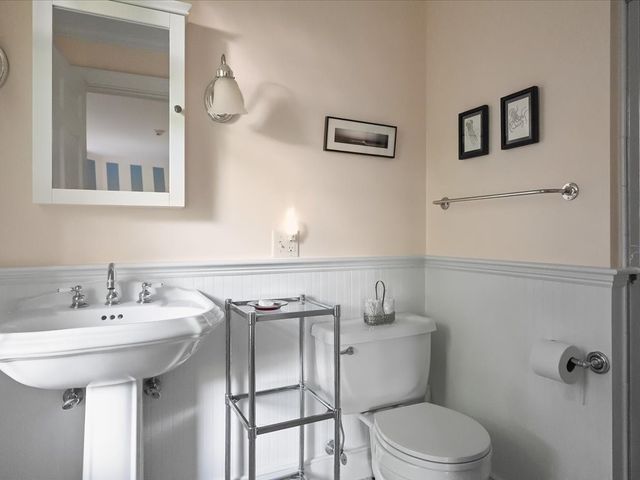 20 Lincoln Street, Jamestown, RI 02835