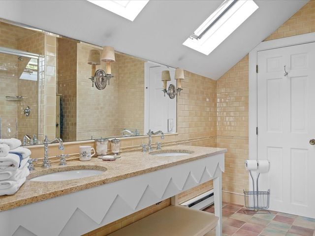 20 Lincoln Street, Jamestown, RI 02835