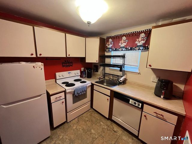53 Wolcott Hill Road B17, Wethersfield, CT 06109
