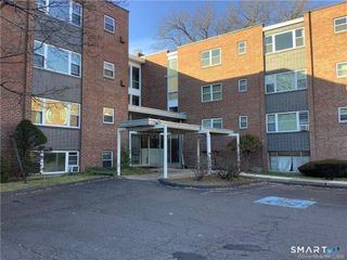 53 Wolcott Hill Road B17, Wethersfield, CT 06109