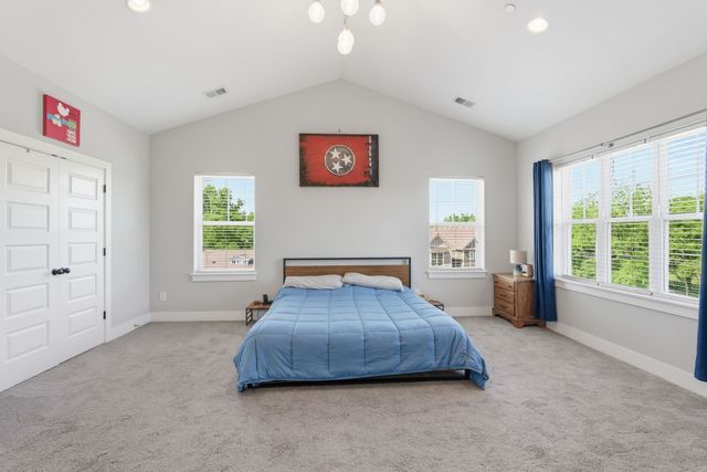 5608 Morrow Rd, Nashville, TN 37209