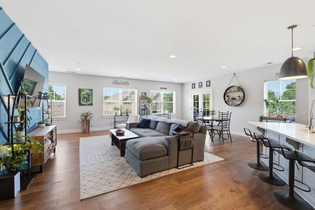 5608 Morrow Rd, Nashville, TN 37209