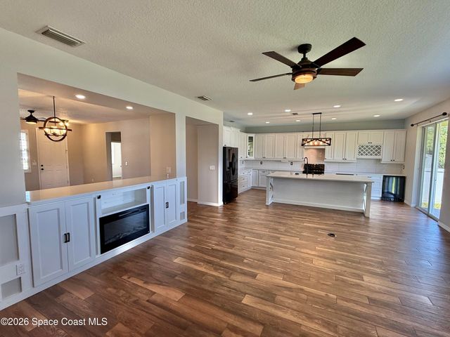 1453 Santa Anna Street SE, Palm Bay, FL 32909