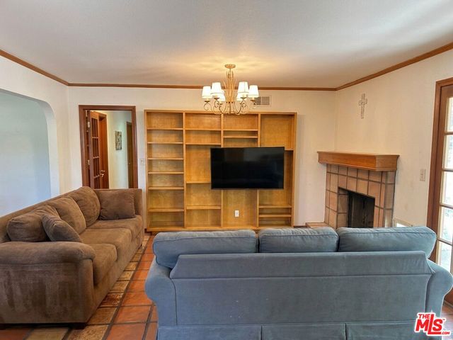 13626 Shablow Avenue, Sylmar, CA 91342