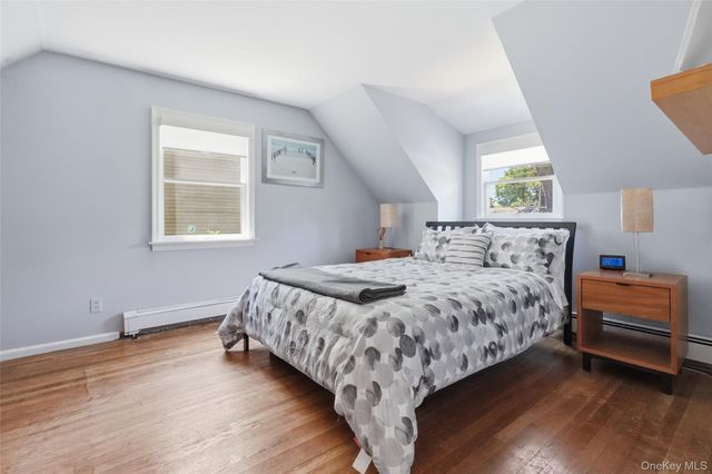 2595 Yorktown Street, Oceanside, NY 11572