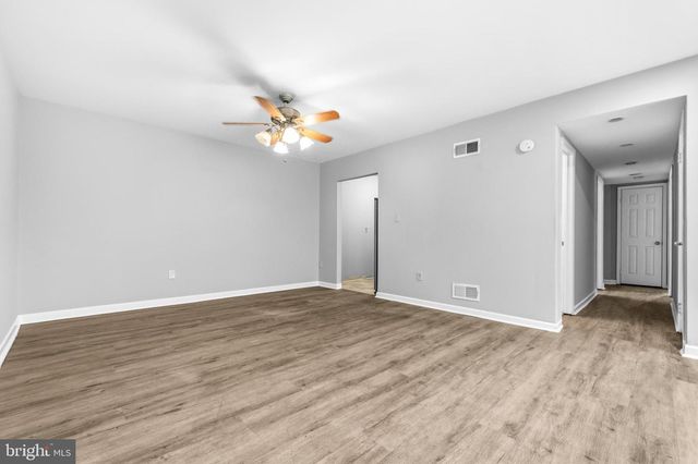 1983 ADDISON RD S, District Heights, MD 20747