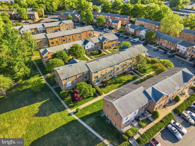 1983 ADDISON RD S, District Heights, MD 20747
