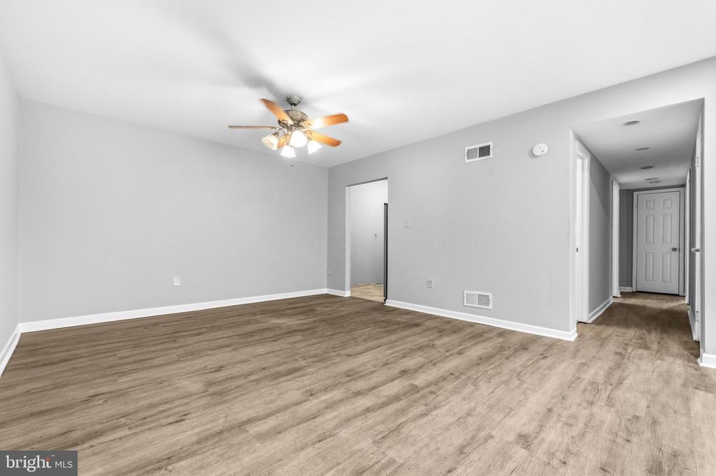 Image 11 of property listing at 1983 ADDISON RD S, District Heights, MD 20747